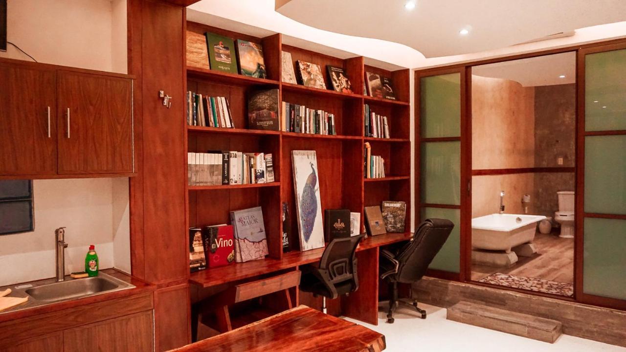 Hotel "Ala Residencias" 체투말 외부 사진