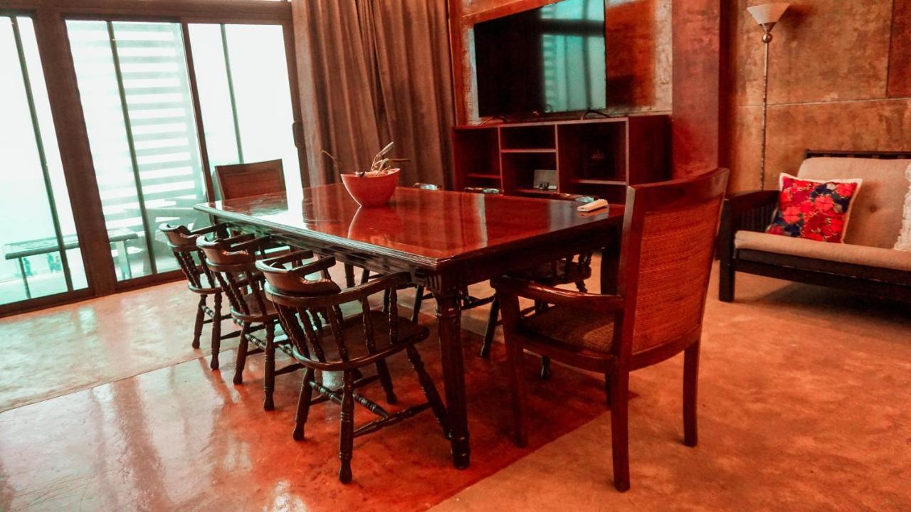 Hotel "Ala Residencias" 체투말 외부 사진