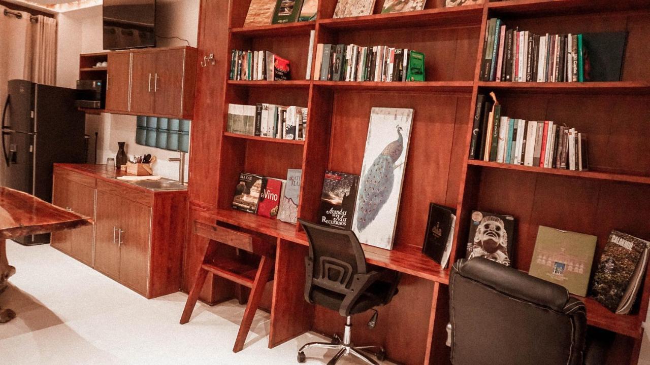 Hotel "Ala Residencias" 체투말 외부 사진