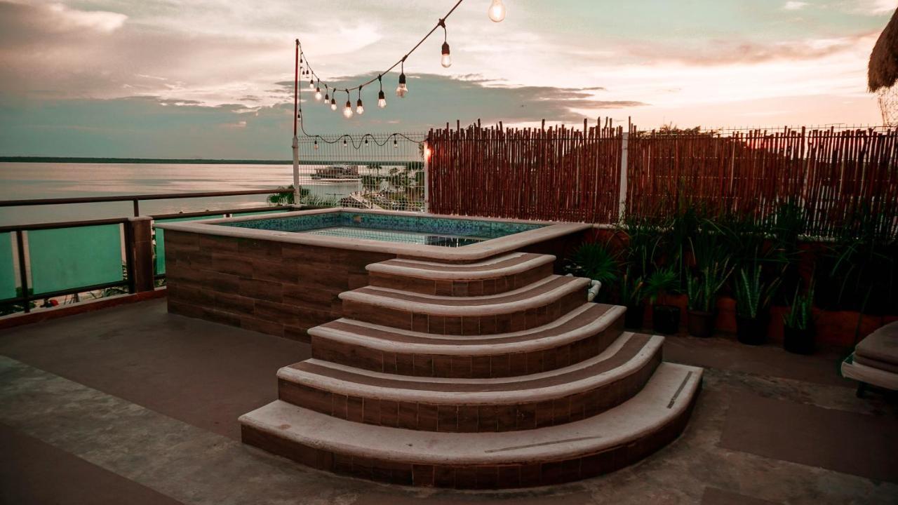 Hotel "Ala Residencias" 체투말 외부 사진