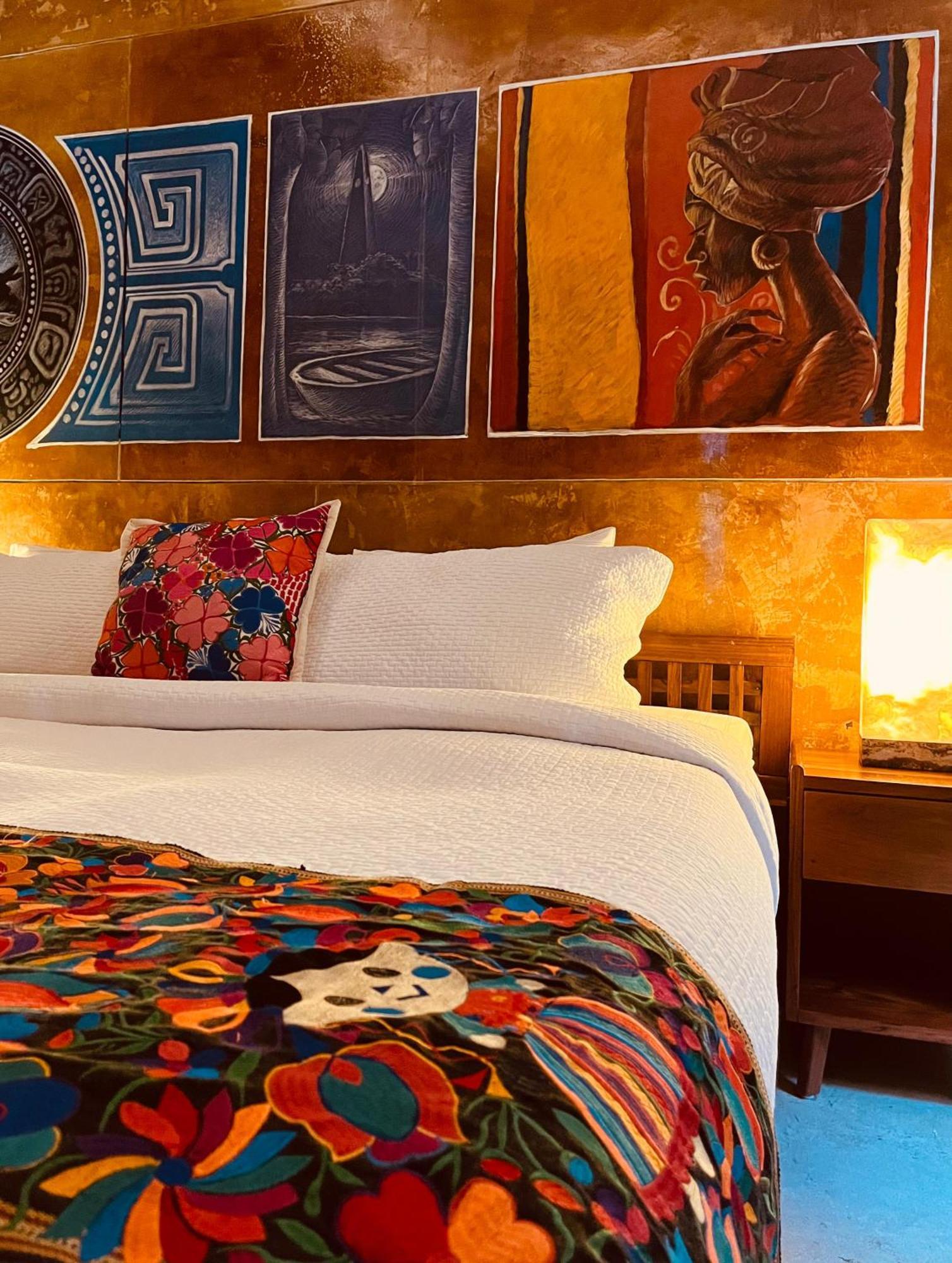 Hotel "Ala Residencias" 체투말 외부 사진